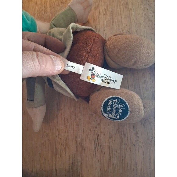 DISNEY STORE SLEEPY DWARF 10.5"  Plush Doll Snow White Stuffed Toy Parks - Picture 5 of 7